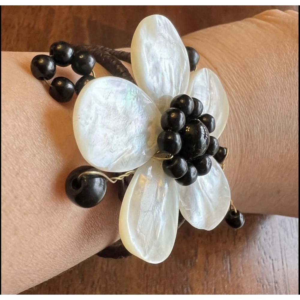 Cuff Bracelet Womens Handcrafted Natural Stone Flower Mother of Pear Glam Gift - Picture 11 of 12